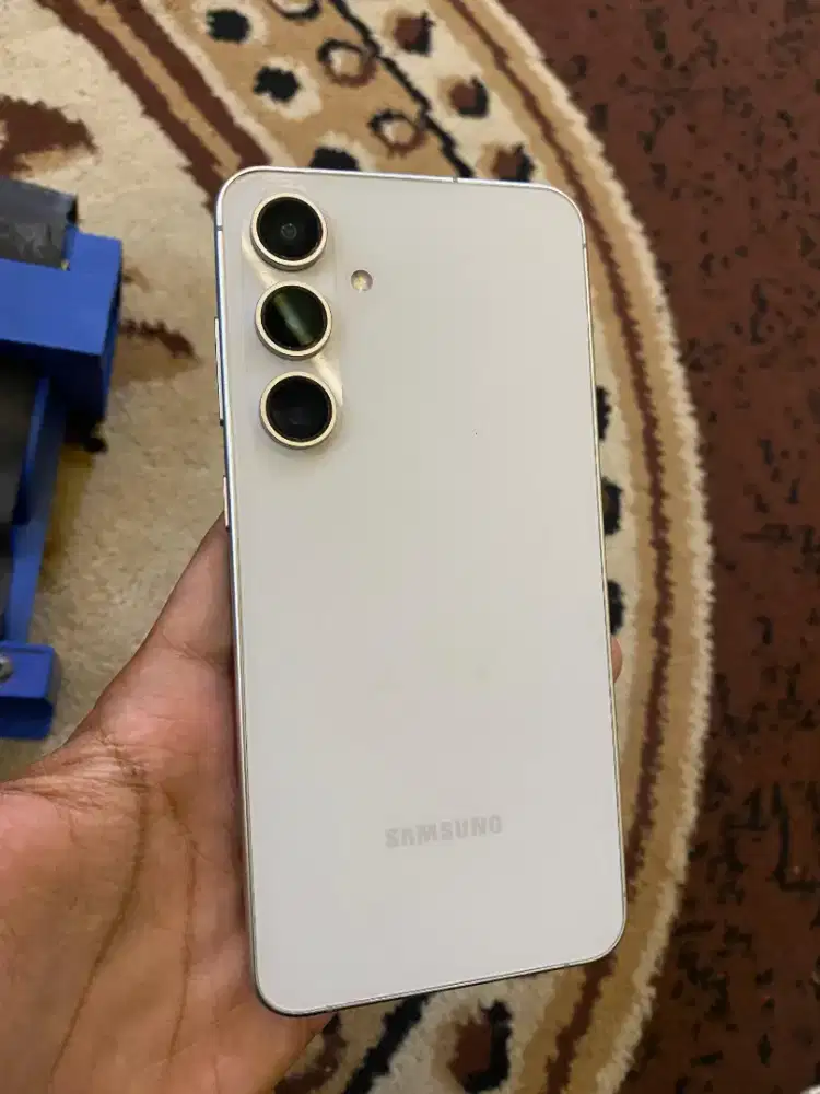 Samsung S24FE 8/256 SEIN Mulus Like New Garansi 2026
