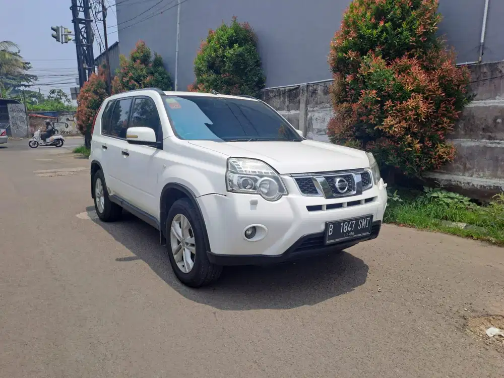 Nissan X trail Xt  2,5 Matic 2011 Ganteng poll