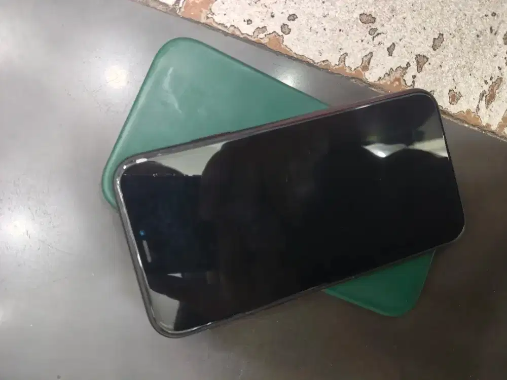 iPhone xr 64gb ex ibox, hp casan saja mulus banget