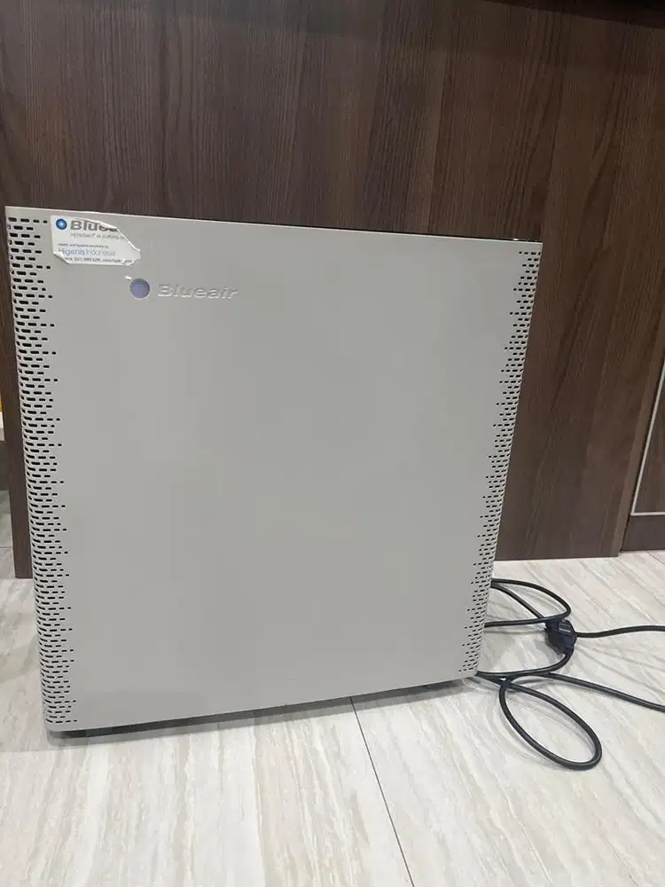 Blueair  sense sensor tangan