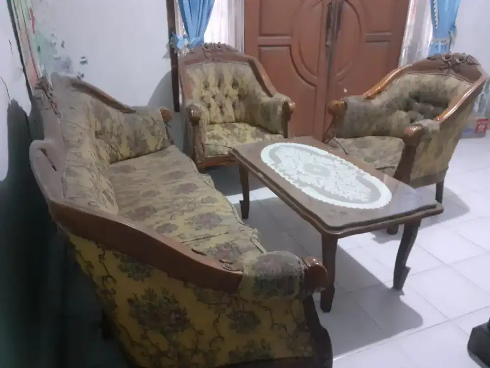 Kursi tamu kayu jati