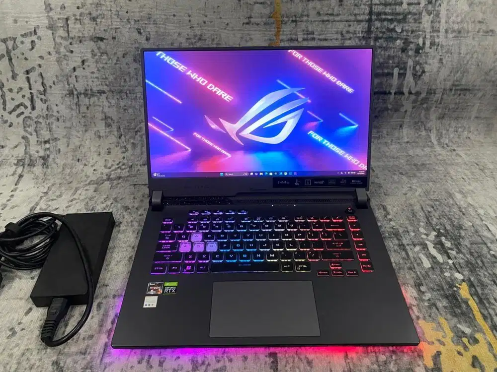 Asus RoG Strix Ryzen 7 6800H RTX 3050 4Gb GDDR6 95W 128bit 8/512Gb