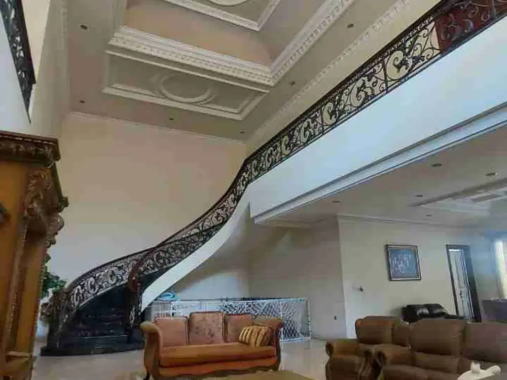 Dijual Cepat Rumah Terawat Dharmahusada Permai Surabaya