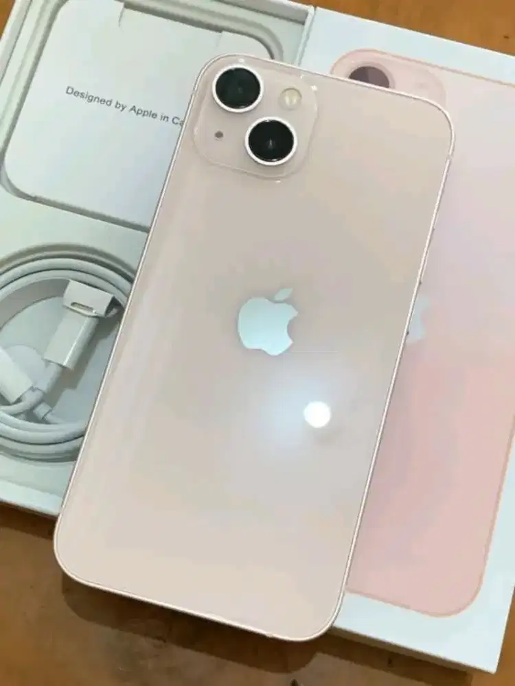 iPhone 13 128 GB / pink