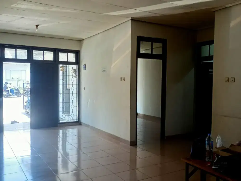 Rumah Strategis Nyaman di Terusan Jalan Jakarta Antapni Bandung