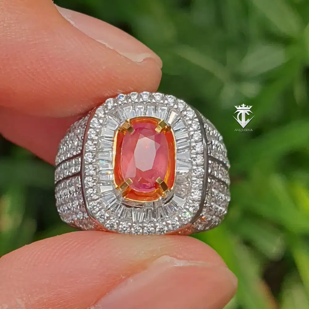Batu Natural HQ Salmon Padparadscha Sapphire No Heat Tanzania 1.57 Ct