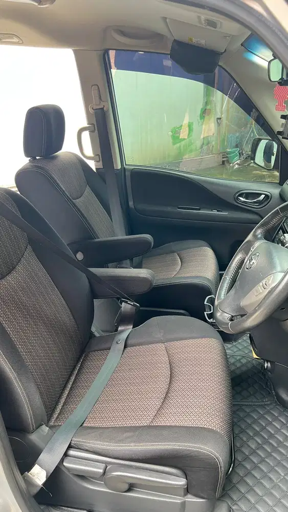 Nissan Serena 2015 Bensin