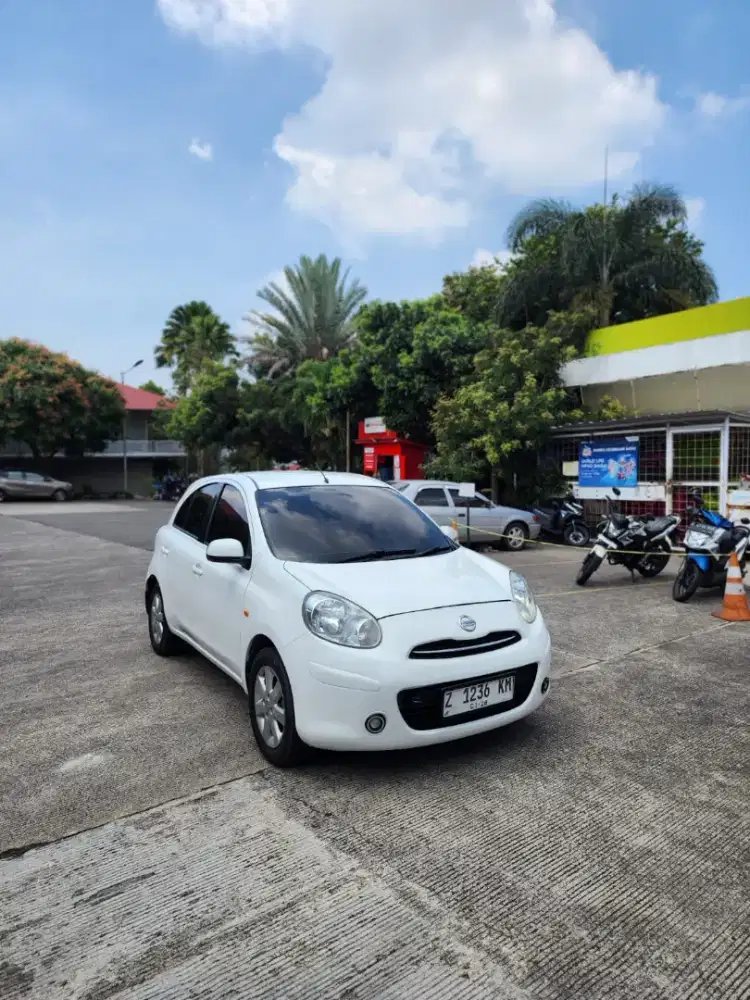 Nissan March 2013 Manual