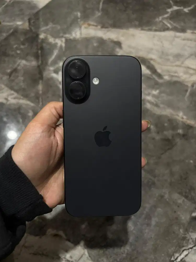 Iphone 16 black 128gb garansi ibox