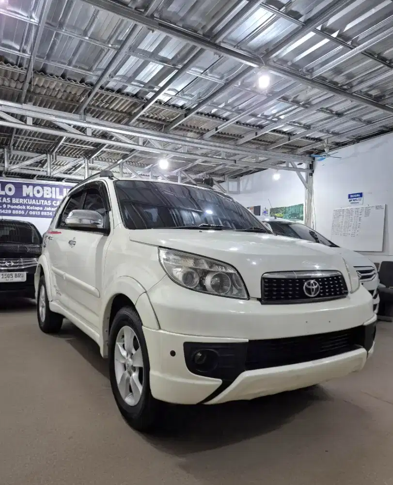Dp 3 jt Rush S TRD a/t 2014 ang 3,8