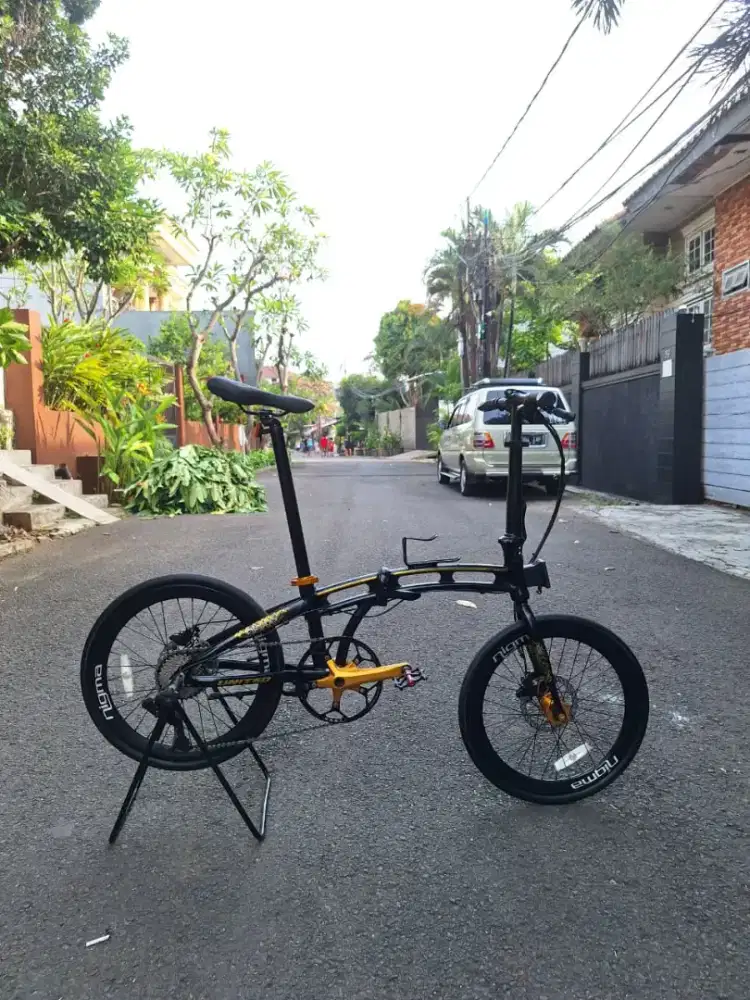 Sepeda Lipat Nigma V BLACK GOLD !!!