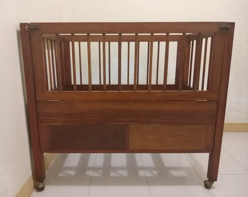 Box Bayi Kayu Jati – Masih Bagus, Bisa Nego