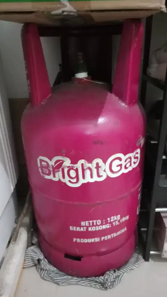 Tabung gas pink kosong