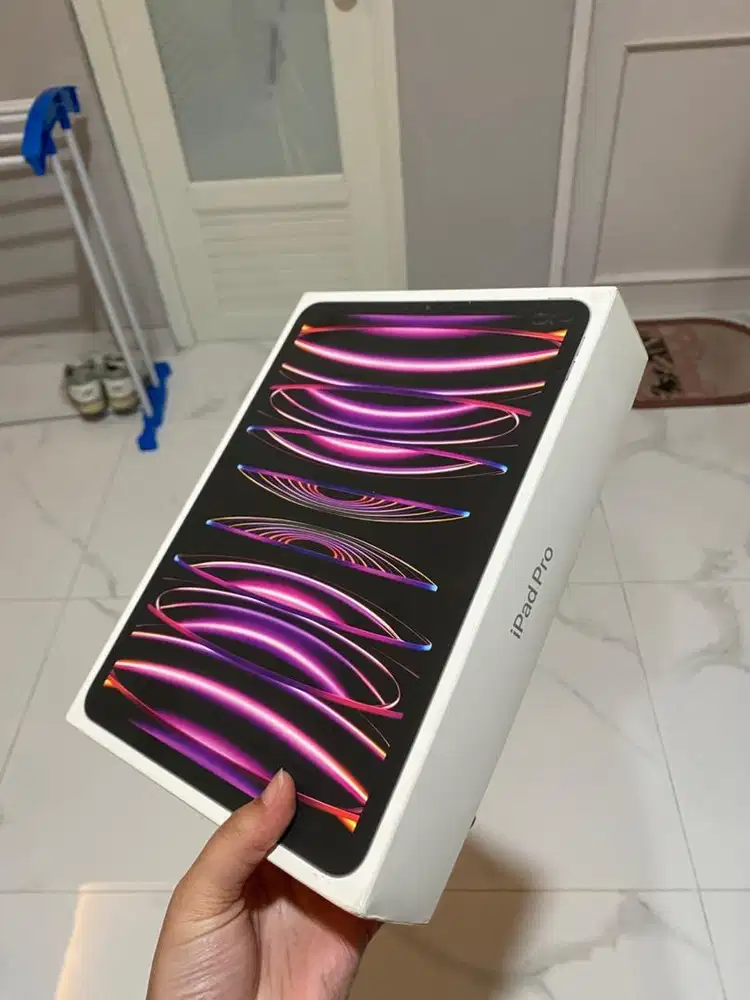 JUAL CEPAT IPAD PRO M2 2022 MULUS PEMAKAIAN MINIM