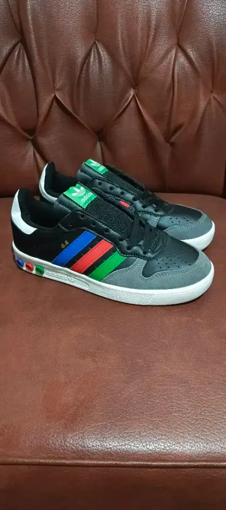 Sepatu Adidas GS