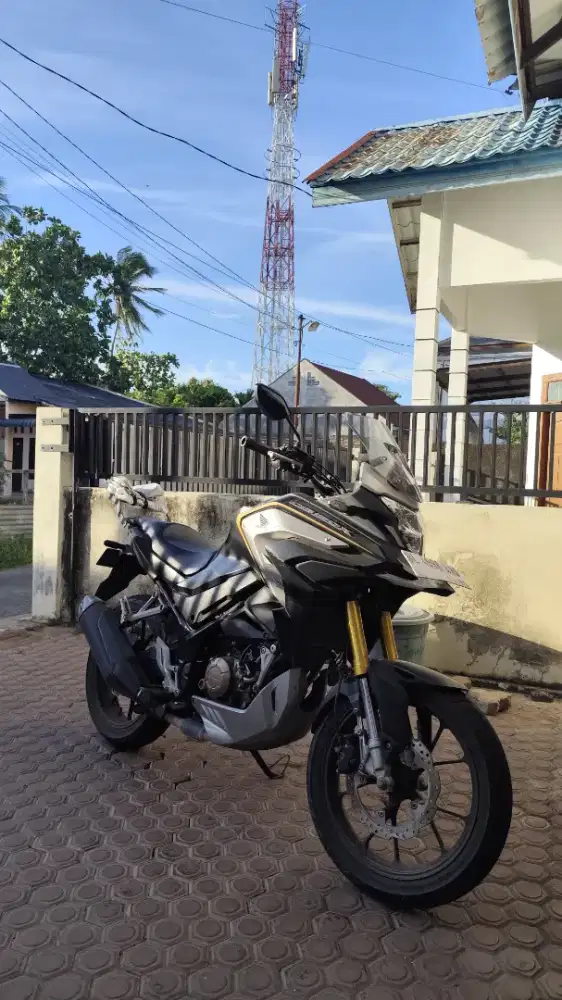Honda CB150X 2022