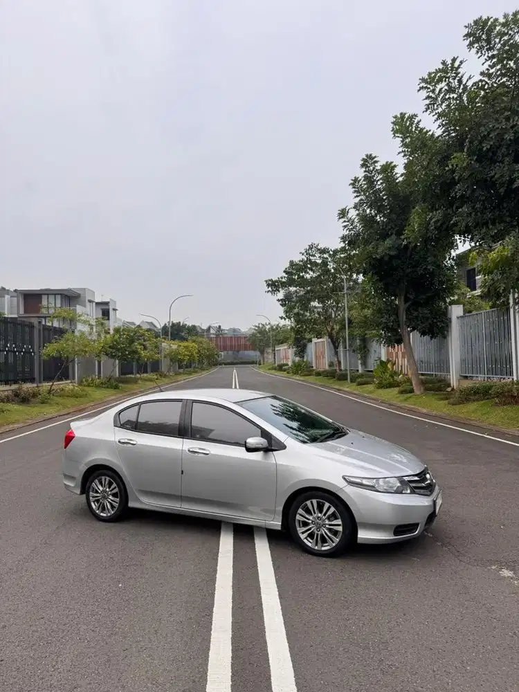 Bismillah dijual Honda city E 2012