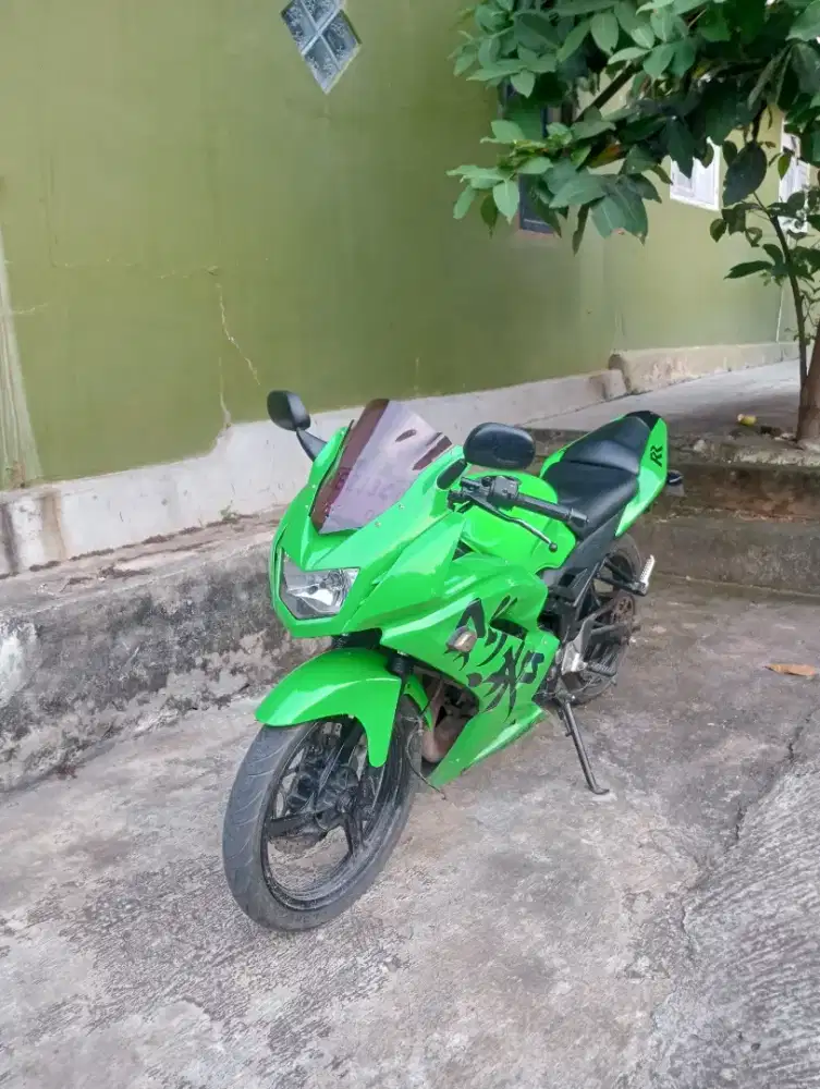 Di jual Ninja R tahun 2012