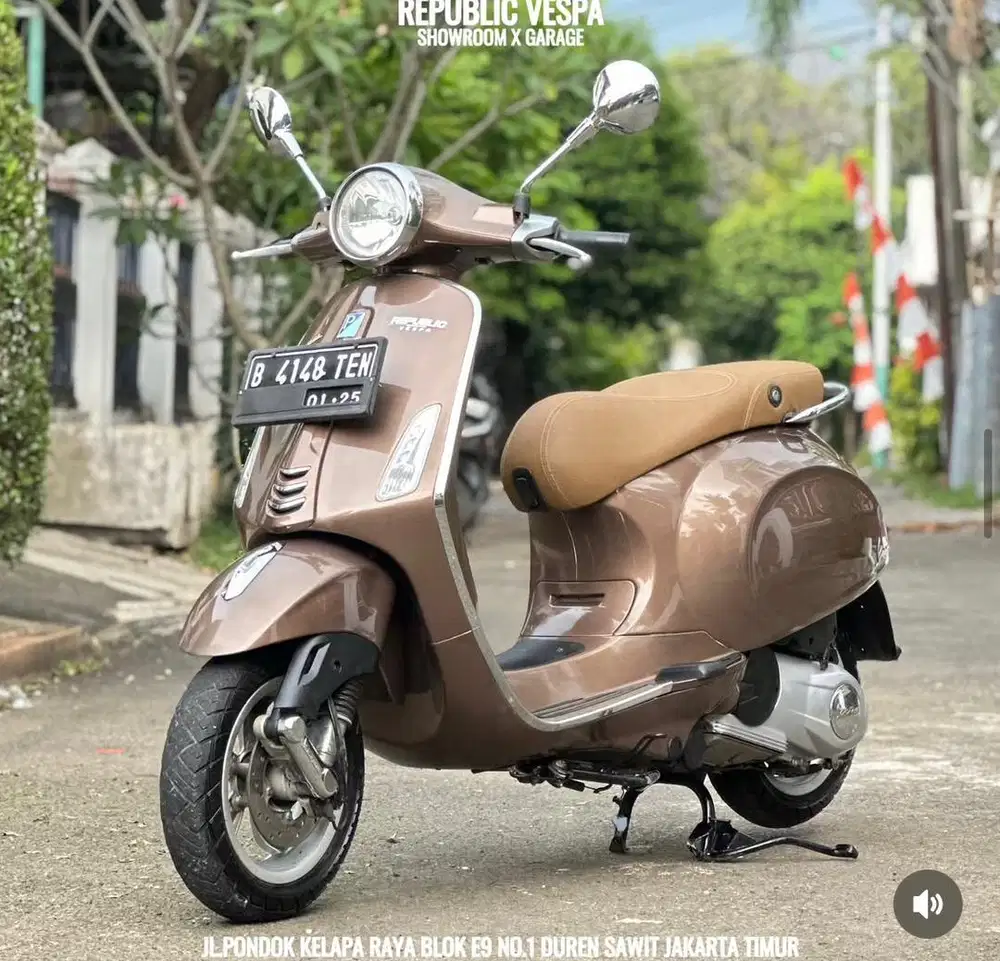 DIJUAL CEPAT Piaggio Vespa Primavera 150 3V TAHUN 2014 WARNA COKLAT