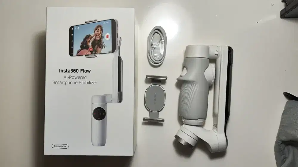 Insta360 Flow Standlone Gimbal Stabilizer Smartphone