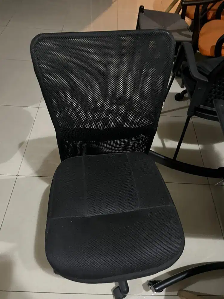 Kursi kantor hidrolik