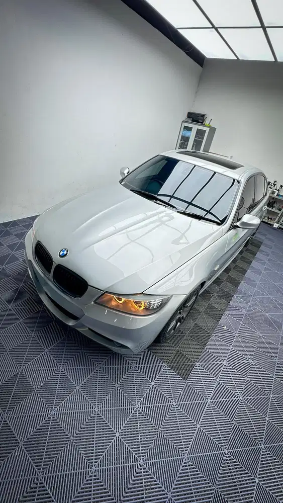 BMW 325i 2012 Bensin