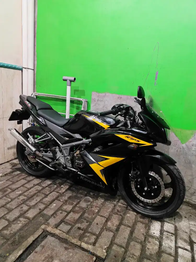 Kawasaki Ninja RR Tahun 2015