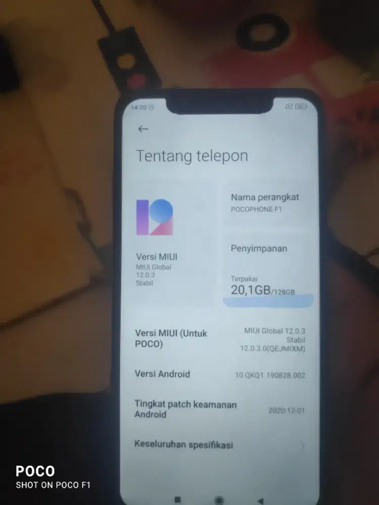 Poco F1 6/128gb