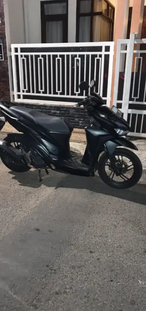 Vario 150c 2018 Hitam