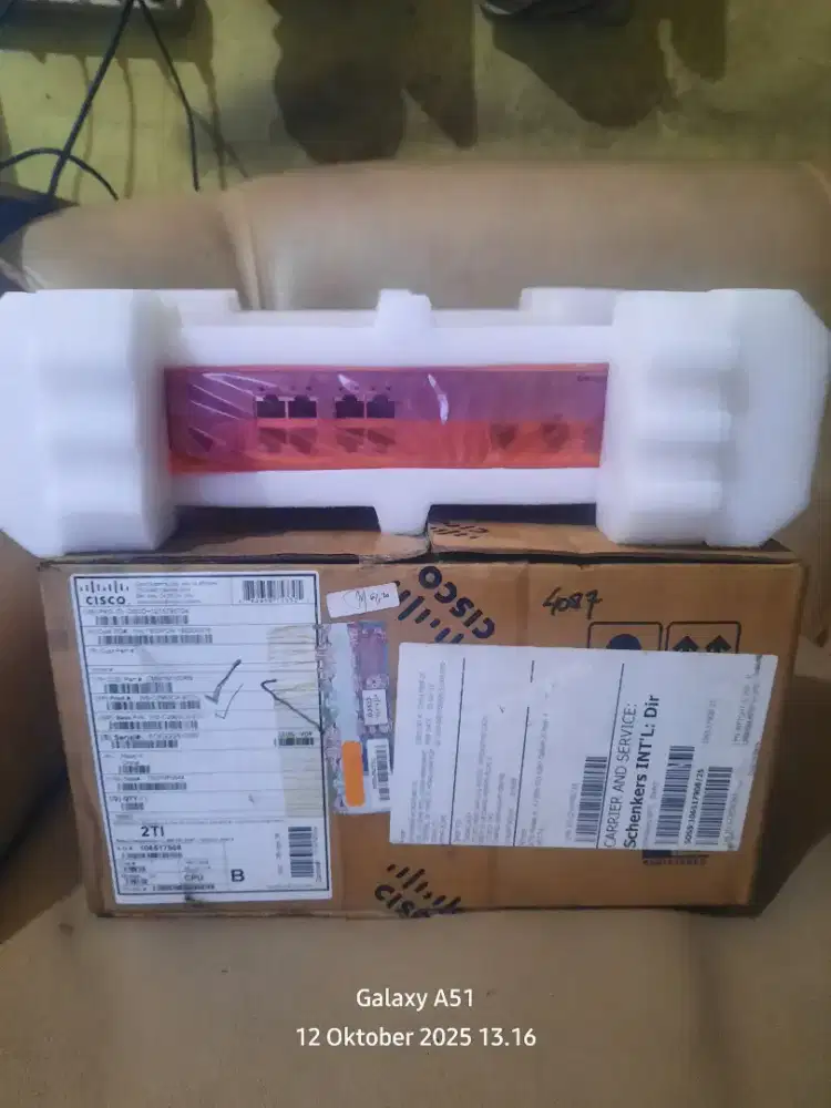 Switch cisco ws -c2970cx- 8tc- L