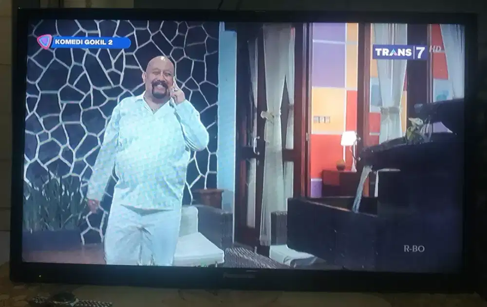 TV LED 32 INC PANASONIC+STB DIGITAL ORS BAGUS DAN NORMAL