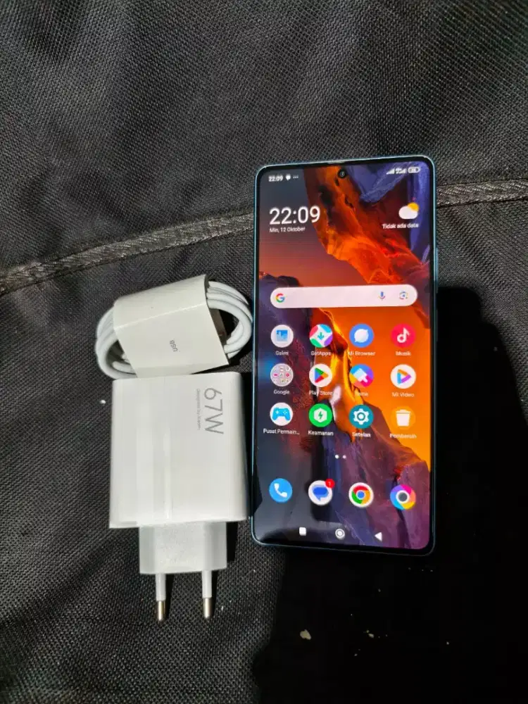Poco f5 12/512 hp casan