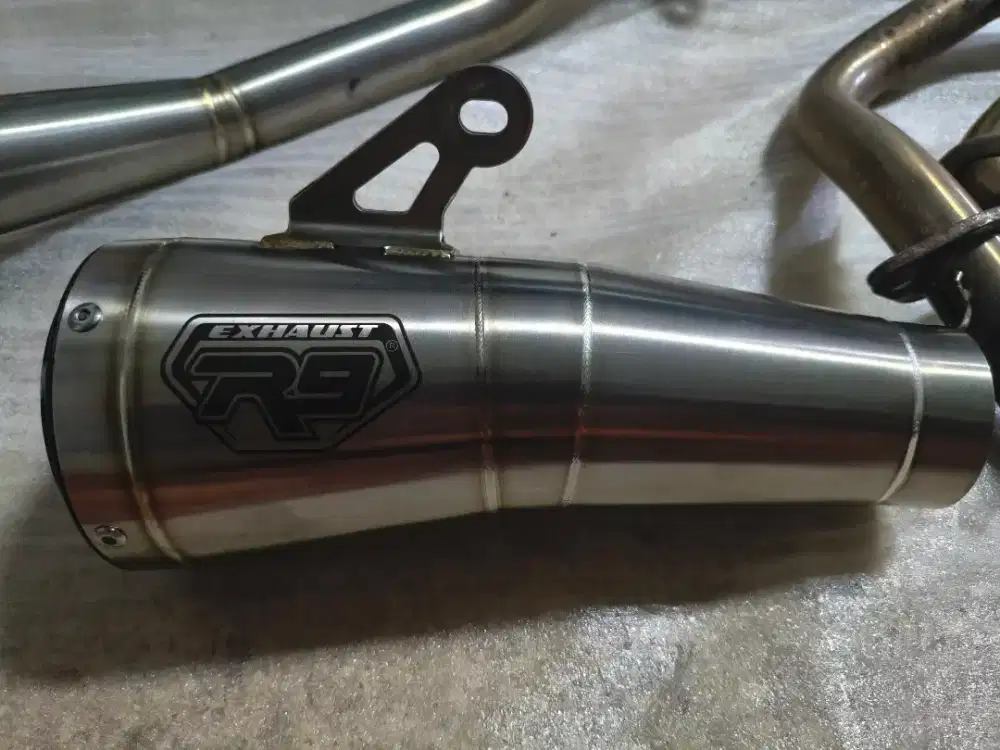 Knalpot r9 gp series cbr 250rr