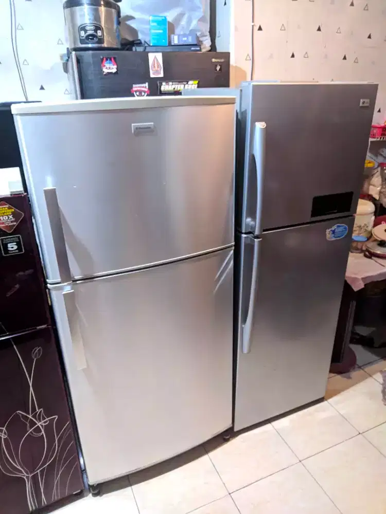 Kulkas 2 pintu besar