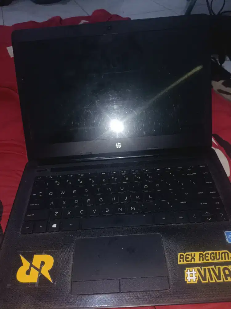 LEPTOP HP 4/4GB 2019