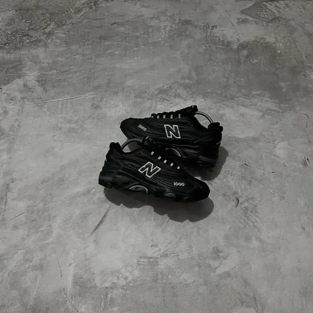 Sepatu New balance 1000 second original