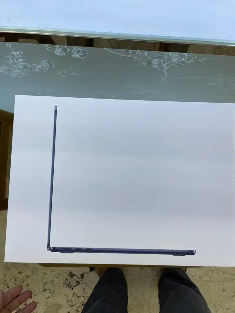 Macbook Air M2 13 16gb/256gb baru garansi ibox