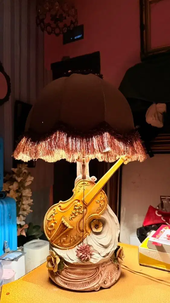 Lampu capodimonte klasik