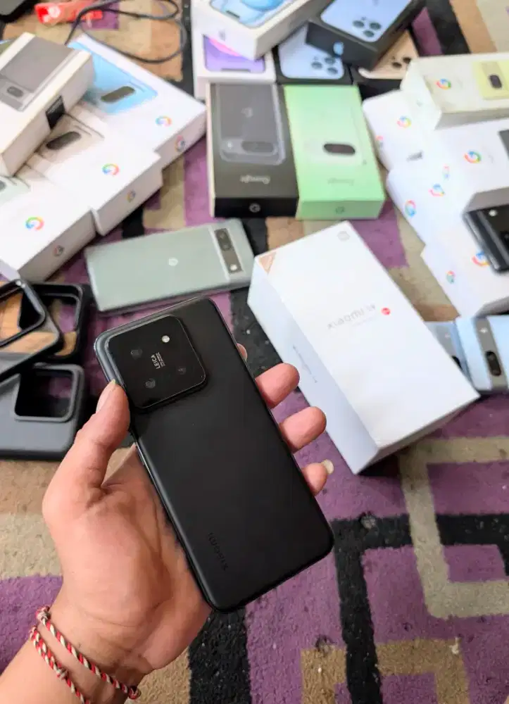 Xiaomi Mi 14 12-256Gb Black resmi indo