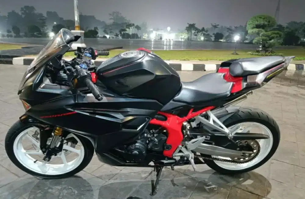 Di jual cepat All new CBR250