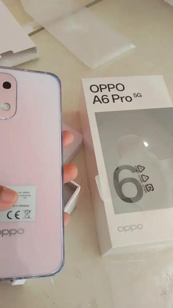 OPPO A6 pro RAM  16/256 5G ,Baterai 7000 mah awet 2 hari