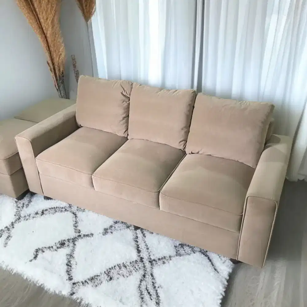 Sofa Futon dengan Stool