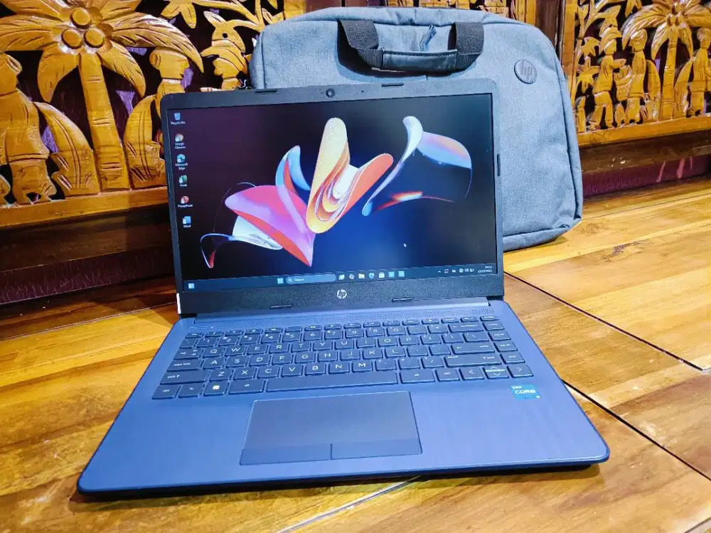 Laptop HP 240 Core i5 Generasi 11 Ram 8Gb SSD 512Gb Normal Mulus
