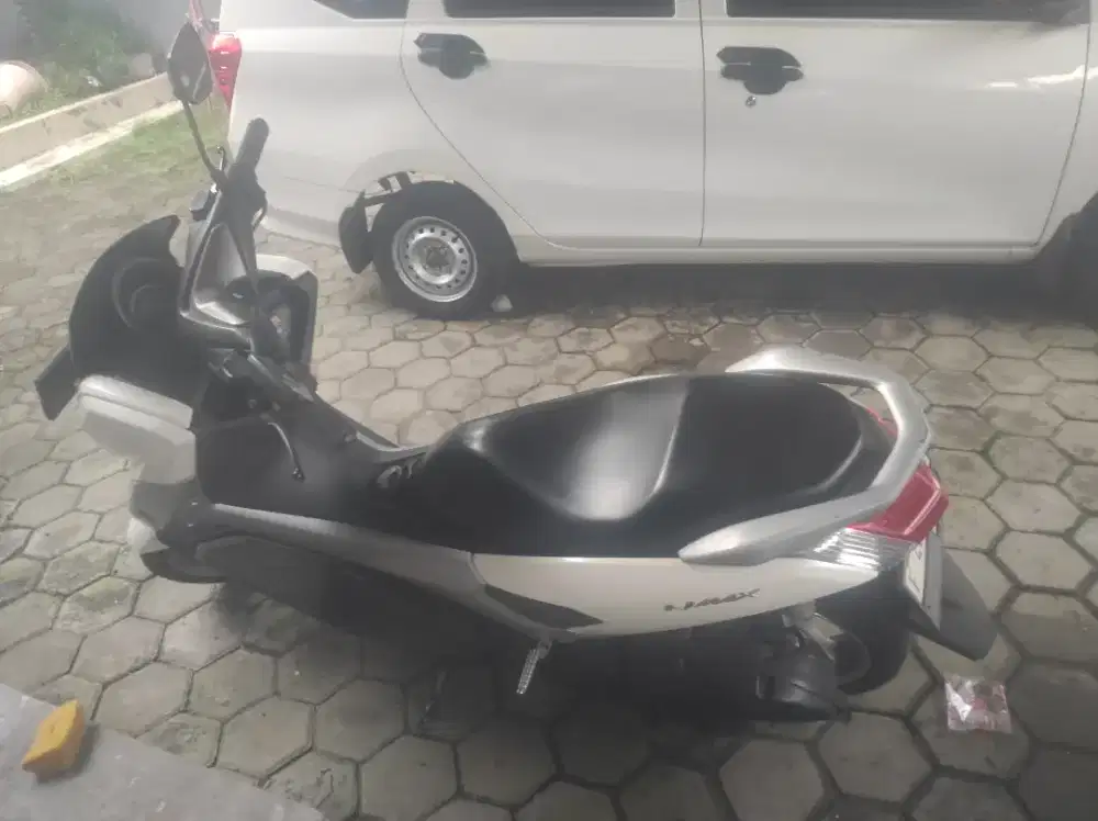 Jual nmax/Tuker Tambah