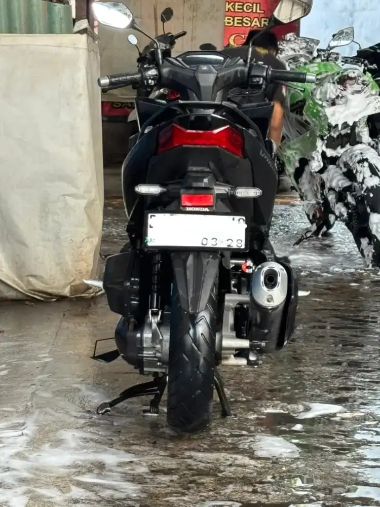 Honda Vario 160 keyles 2023 DKI mulus Gress komplit pajak panjang