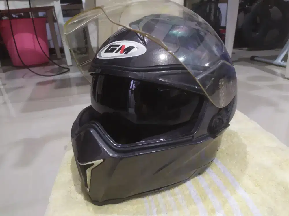 Jual cepat helm GM Airborne kondisi baik