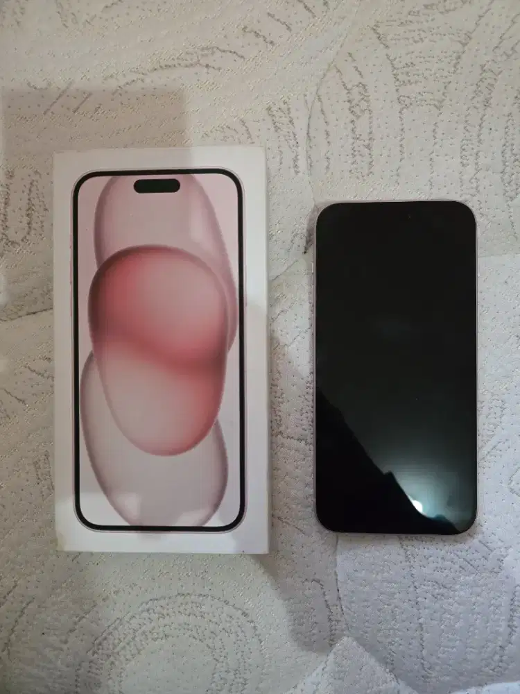 Iphone 15 Plus - full set (baru 1 tahun(