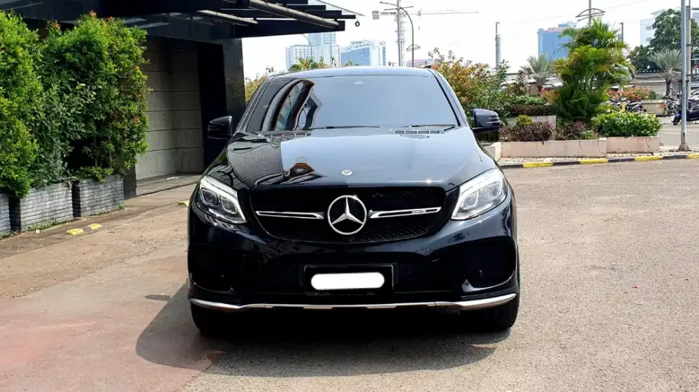 Mercedes benz mercy gle43 amg coupe 2017 hitam