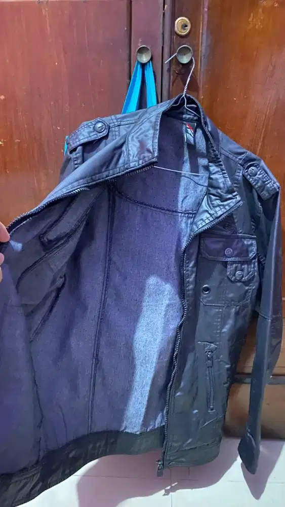 jaket kulit coklat pria