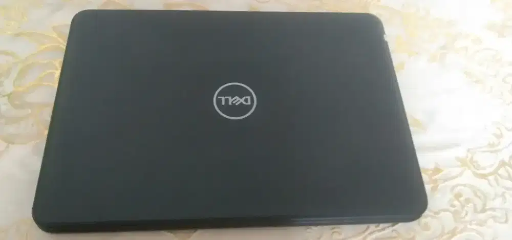 Laptop DELL, core i3 touchscreen ram 4-8 GB